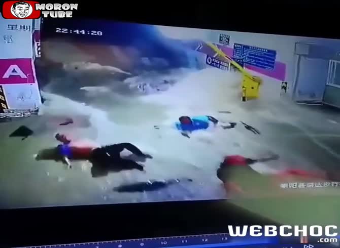 Video :A flash flood in China kills a number of people